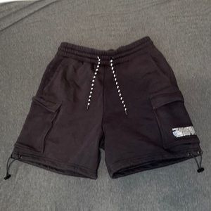 H&M black cargo shorts